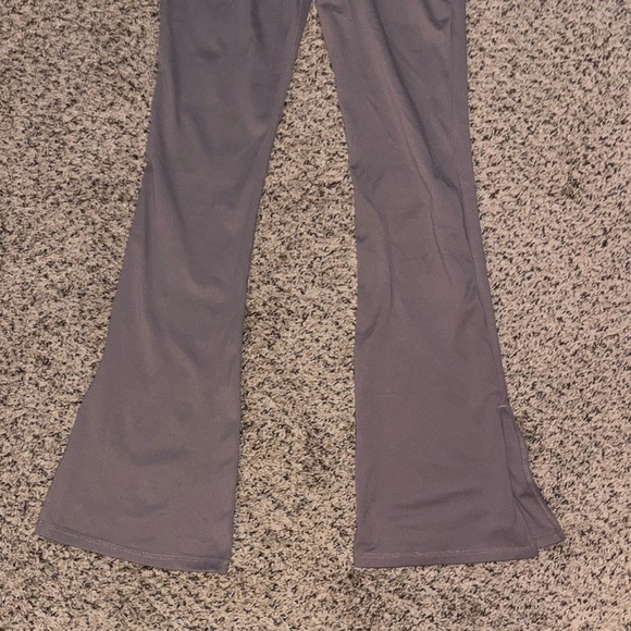 Wilo The Label tanish gray split flared leggings size Small - Picture 9 of 10